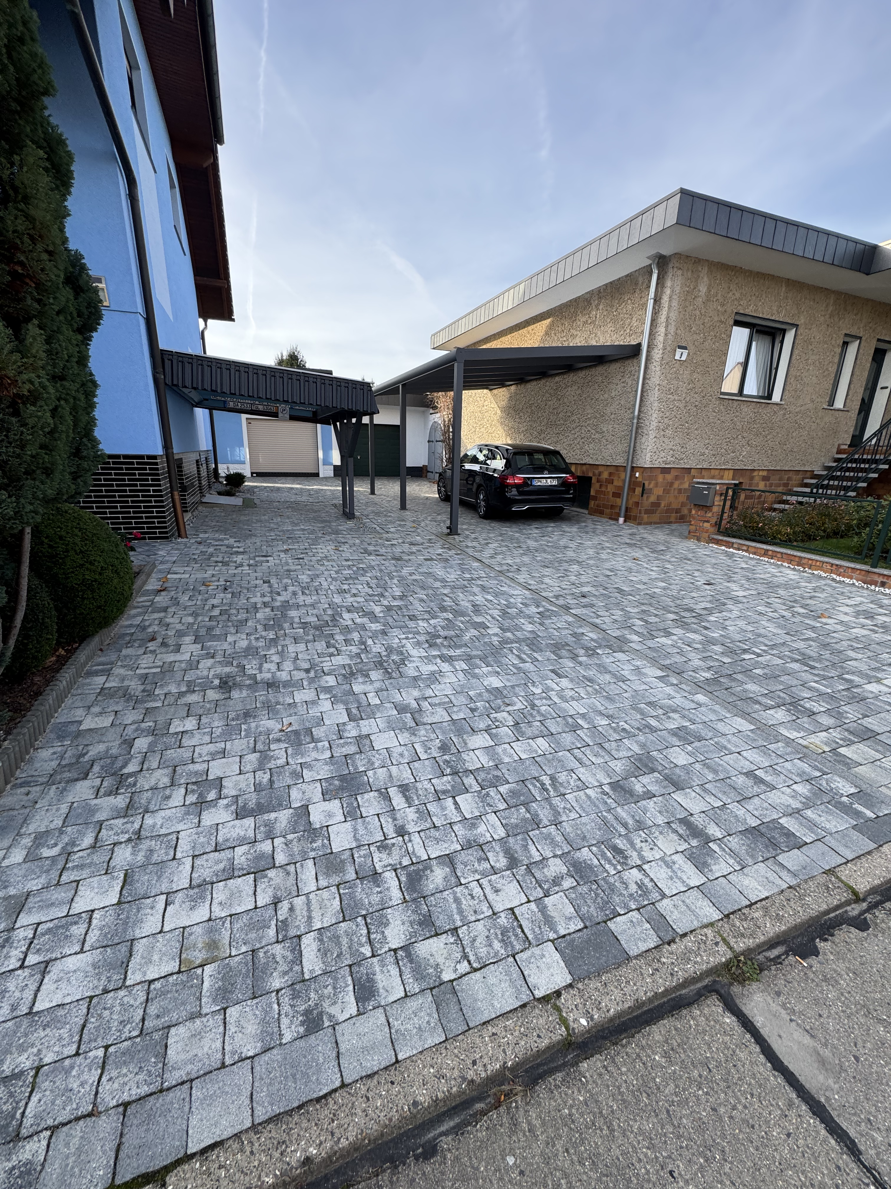 20251113_115935696_iOS