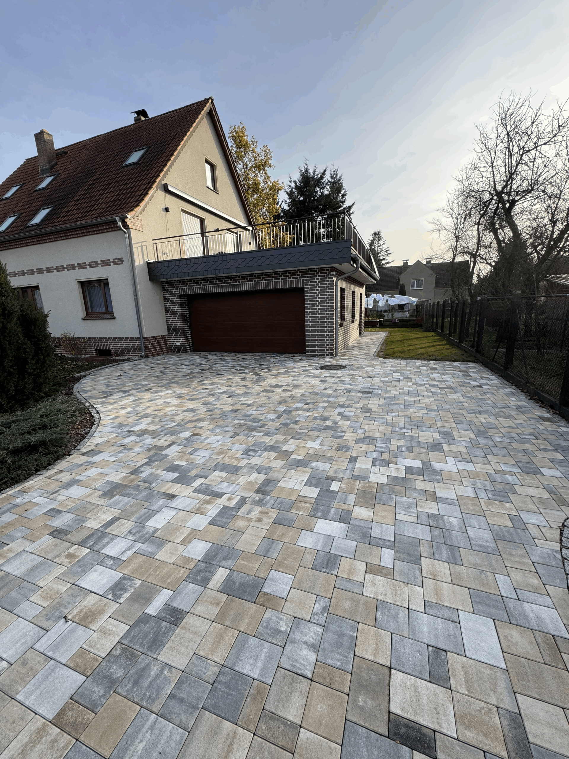 20251113_125306725_iOS